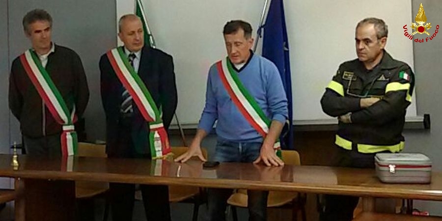 Modena, donato ai Vigili del Fuoco volontari di Pievepelago un defibrillatore portatile