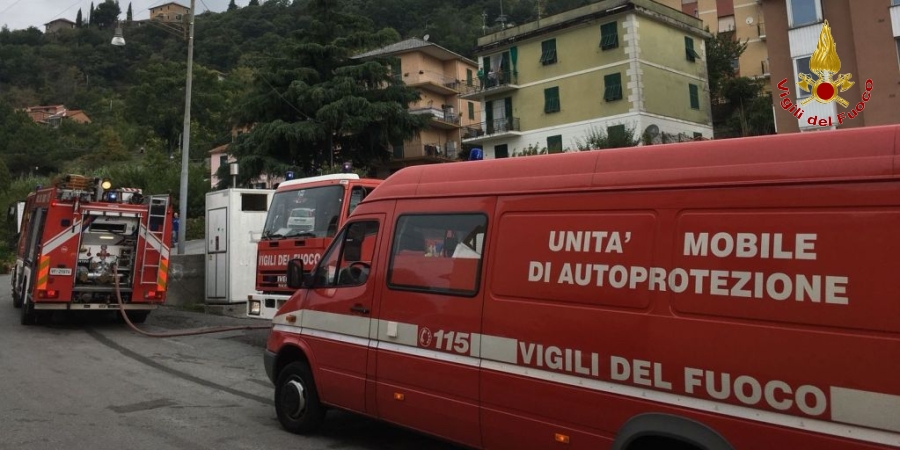Genova, incendio box nella zona di Borzoli