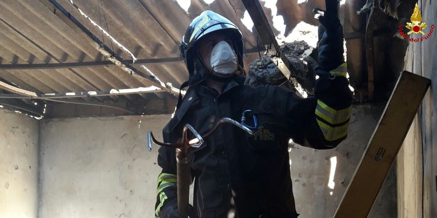 Catanzaro, incendio abitazione