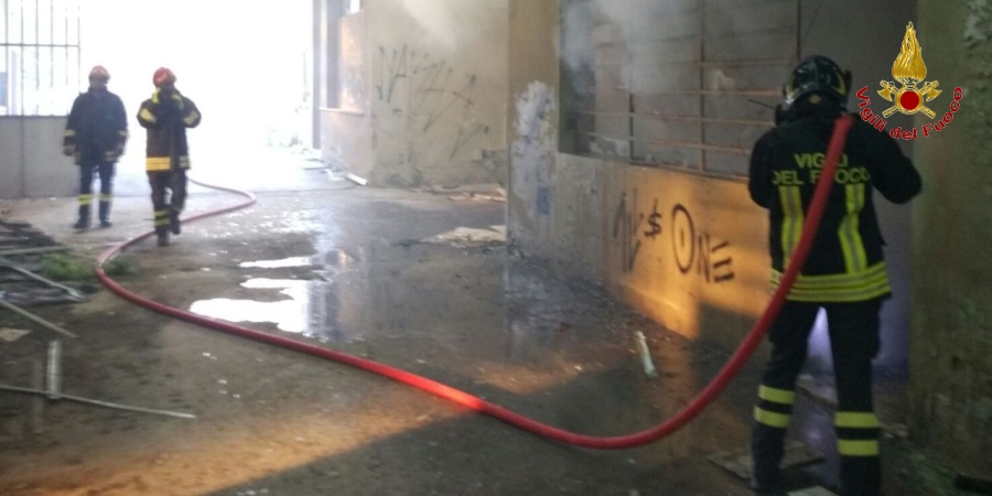 Ancona, incendio archivio cartaceo nel comune di Jesi