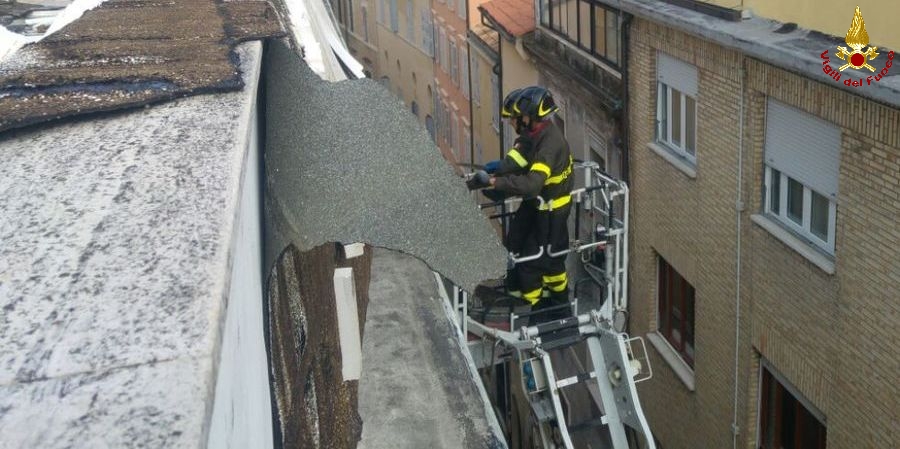 Ancona, ondata di maltempo