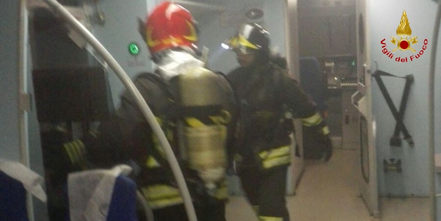 Bari, esercitazione notturna in galleria metropolitana