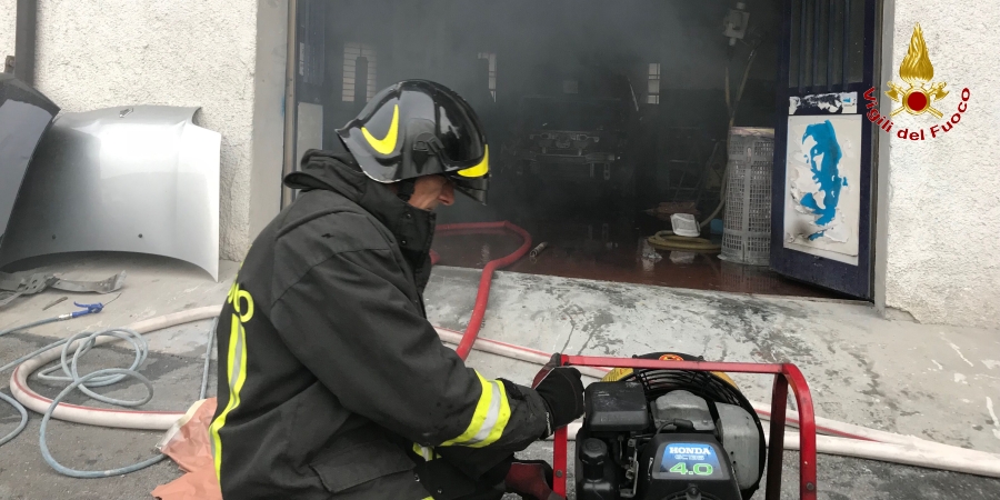 Varese, due interventi di rilievo dei Vigili del fuoco sul territorio