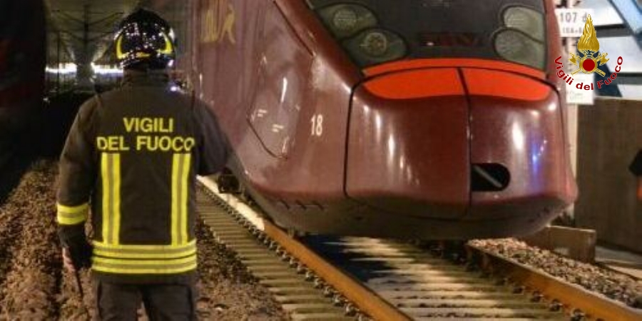 Latina, intervento dei Vigili del fuoco lungo la linea ferroviaria Roma - Napoli