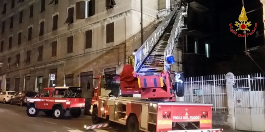 Genova, incendio appartamento in centro città
