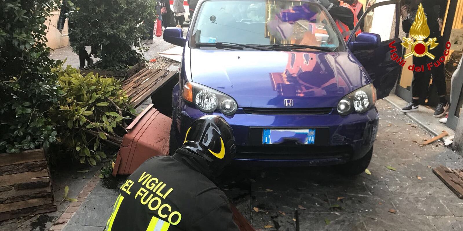 Varese, incidente stradale in centro città