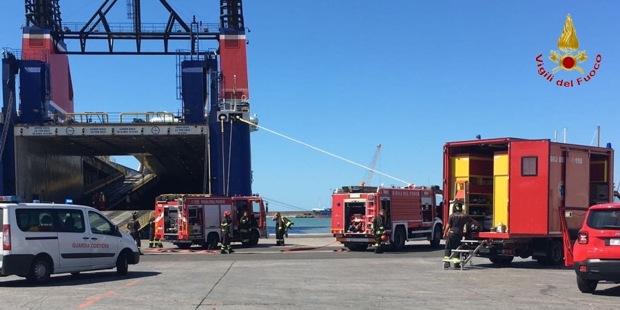 Massa Carrara, esercitazione marittima "Fire Fughting/Security"
