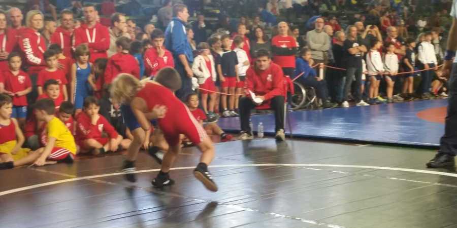 Firenze, ottimi piazzamenti del GS VVF Ruini al VI torneo di lotta "città di Firenze"