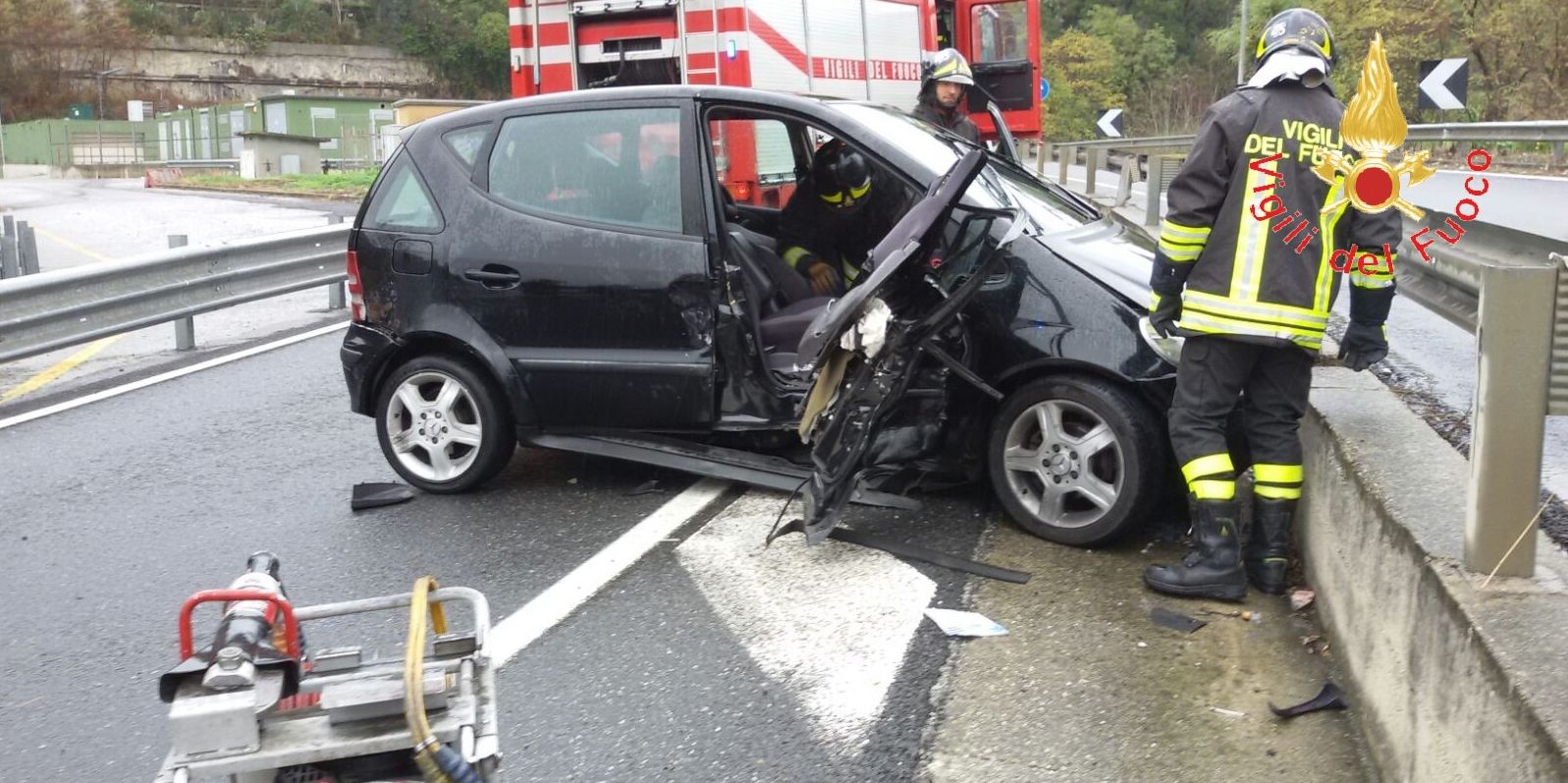 Catanzaro, incidente stradale nei pressi della galleria Sansinato direzione Lamezia Terme