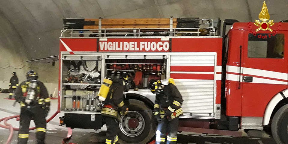 Lecco, esercitazione congiunta dei Vigili del fuoco dei Comandi di Lecco e Sondio