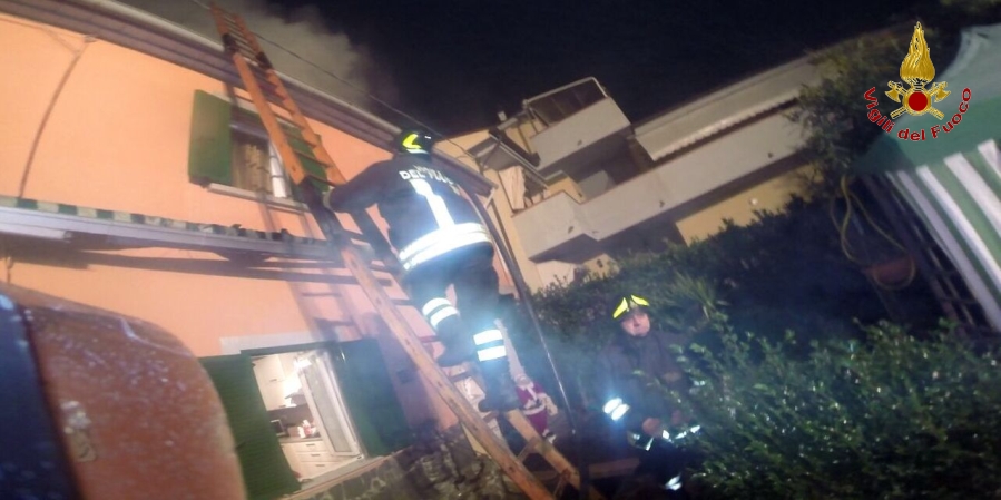 Lucca, incendio abitazione nel comune di Altopascio