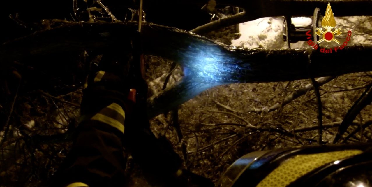 Savona, i Vigili del fuoco impegnati a fronteggiare l'emergenza maltempo