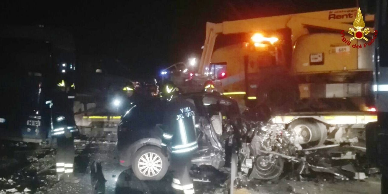 Ancona, incidente stradale sulla "A.14" nei pressi di Senigallia