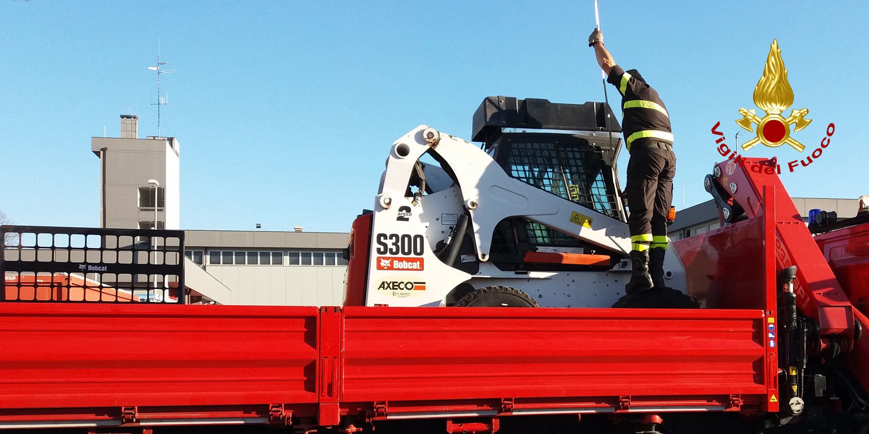 Padova, donata una pala caricatrice al comune di Acquasanta Terme