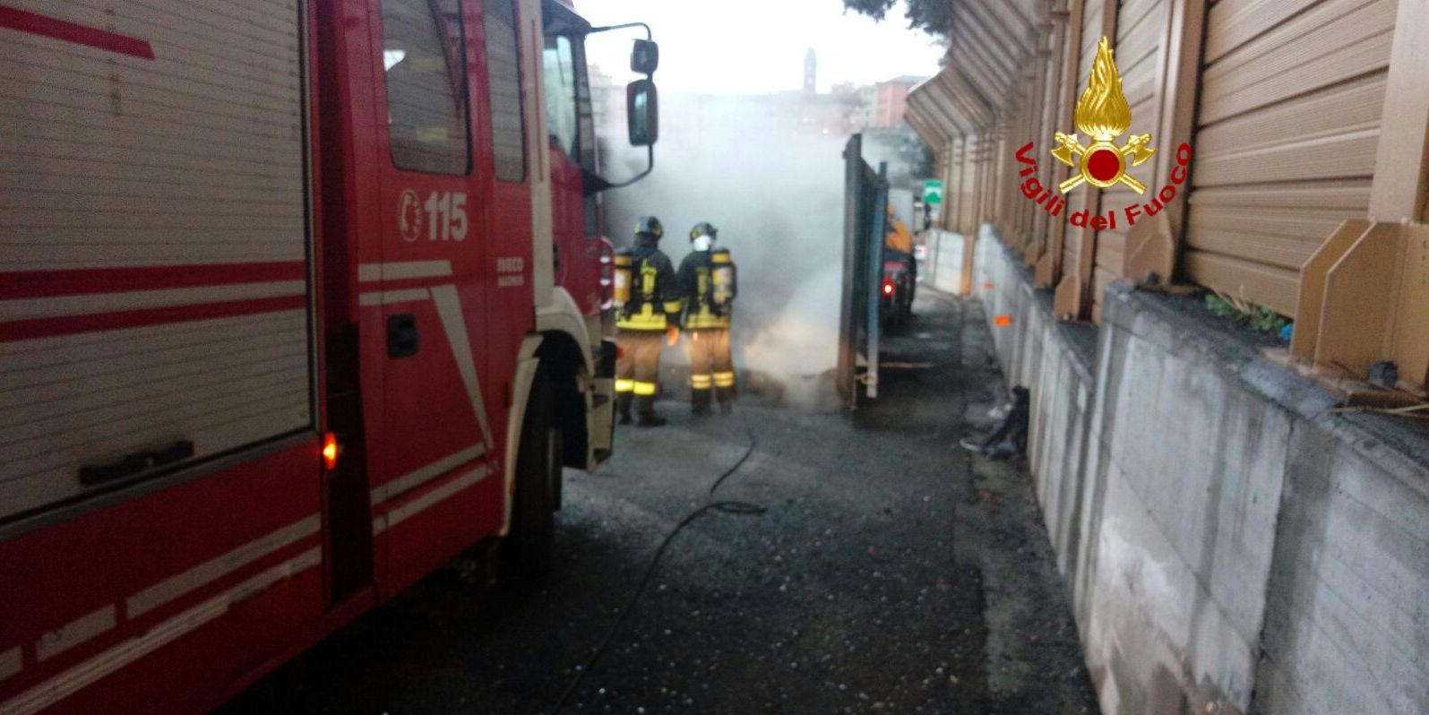 Genova, i Vigili del fuoco impegnati in due interventi in autostrada