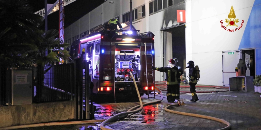 Venezia, incendio materiale elettrico nel comune di Moniego di Noale