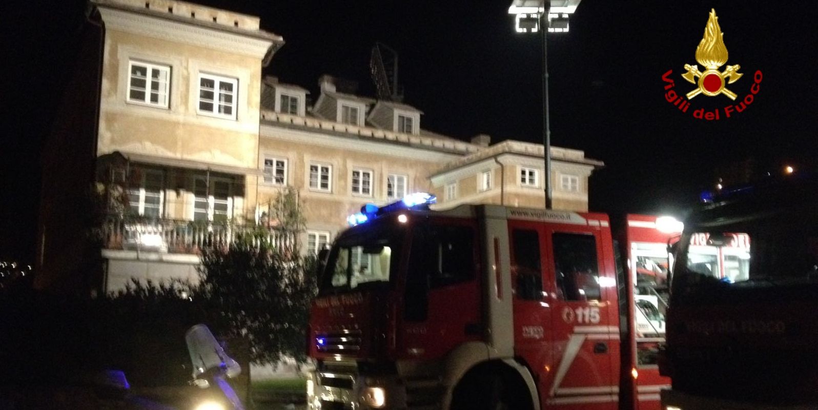 Genova, incendio tetto in zona Molassana