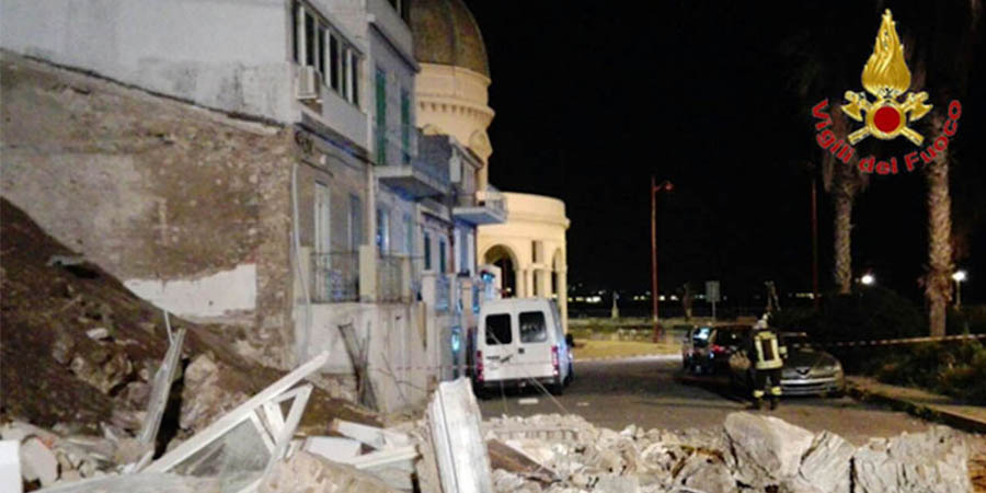 Crollo di un fabbricato a Messina