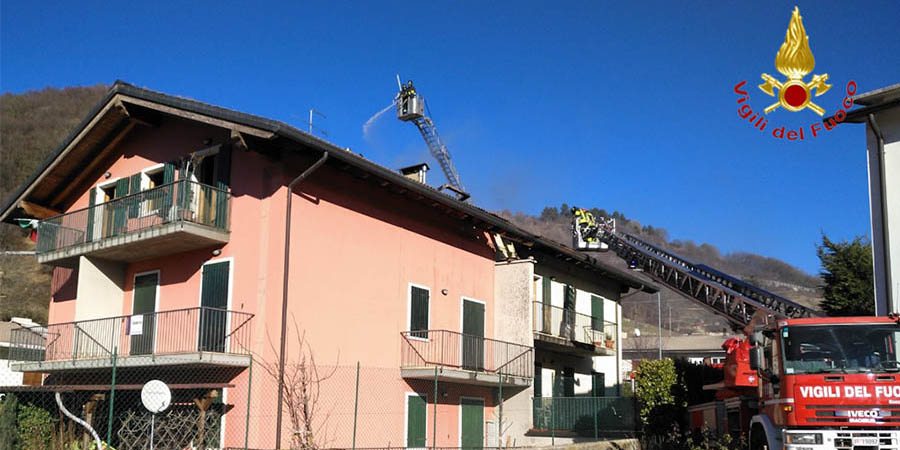 Incendio tetto a Roverè Veronese
