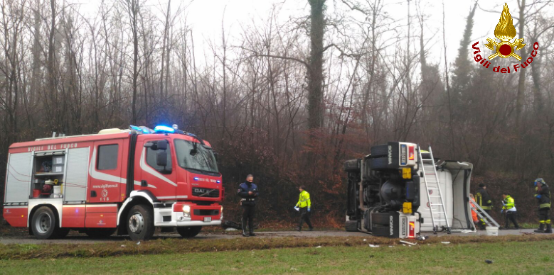 Lecco, incidente stradale nel comune di Missaglia