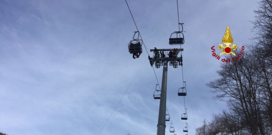 Genova, esercitazione SAF per evacuazione seggiovia