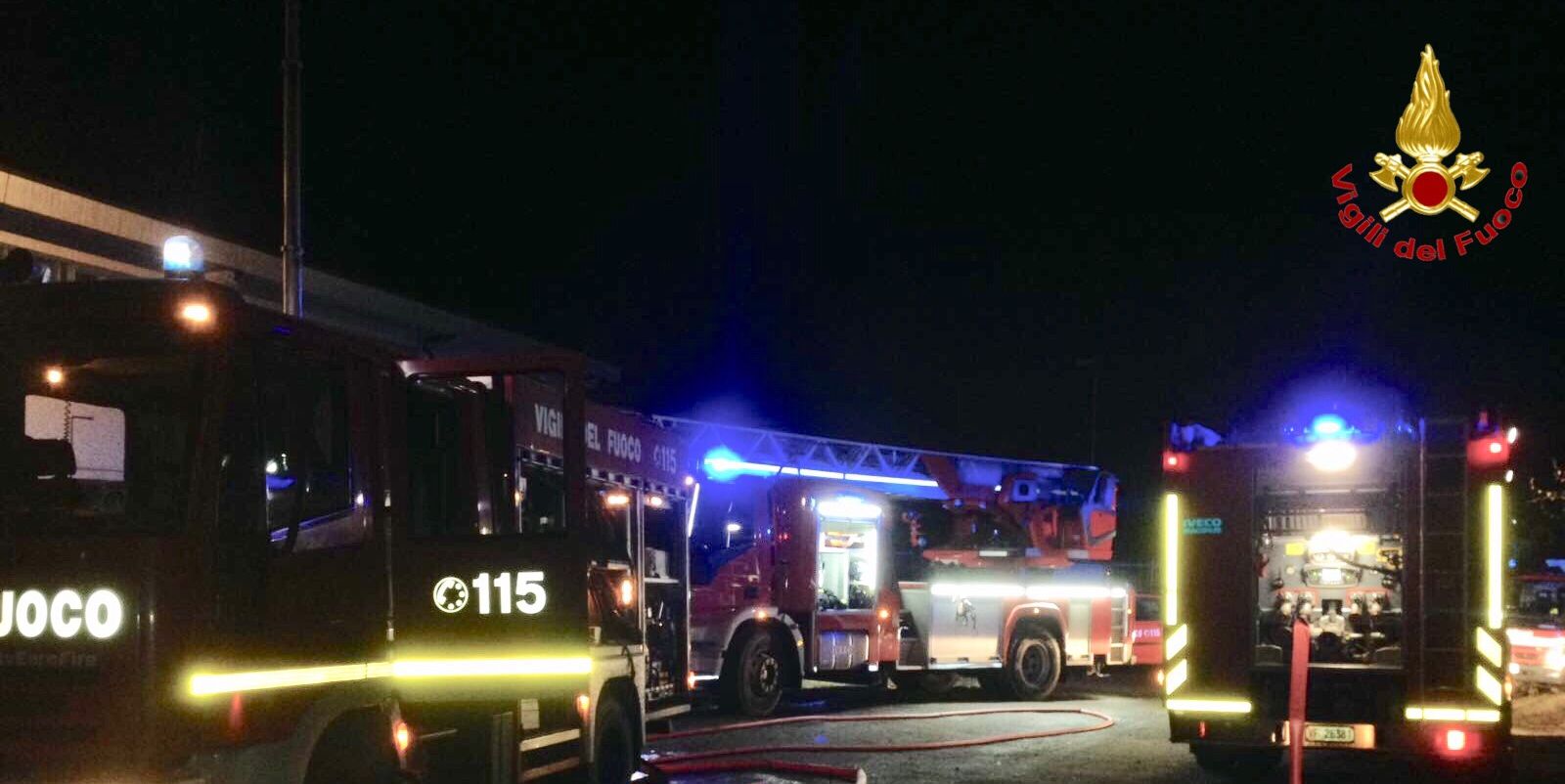 Varese, incendio attività indistriale nel comune di Gemonio