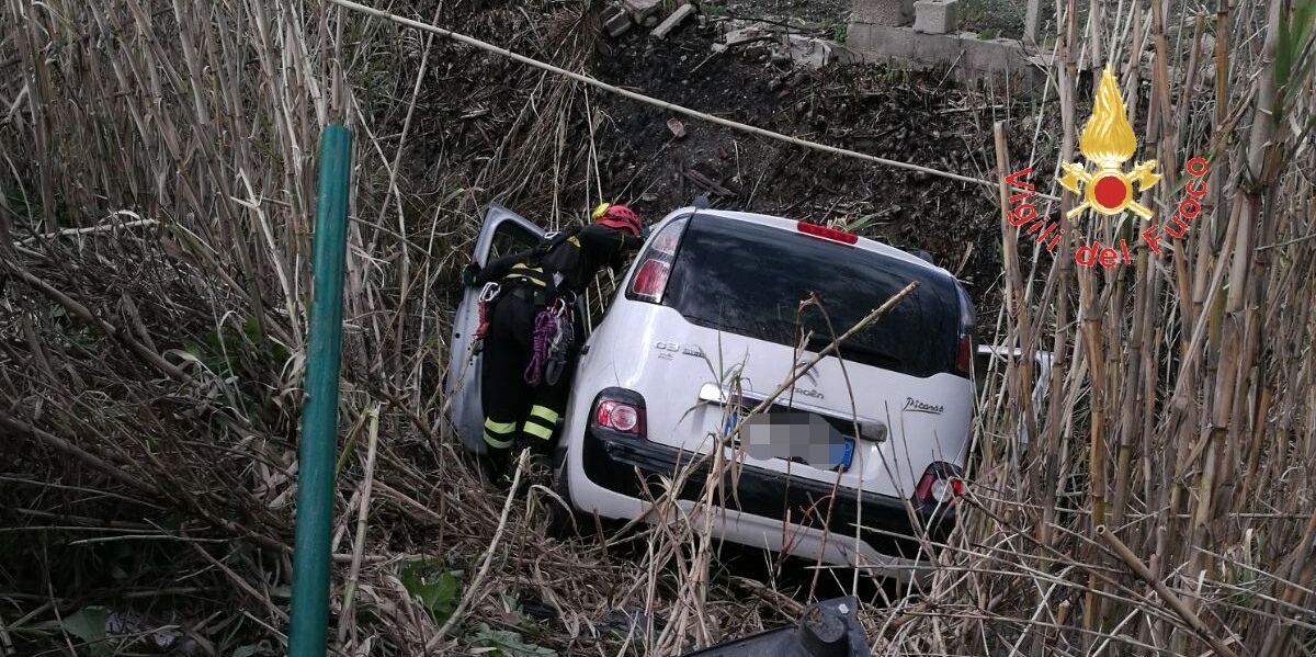 Catanzaro, incidente stradale nel comune di Lamezia Terme