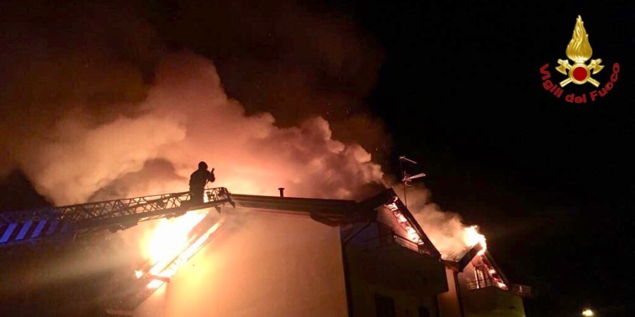 Varese, incendio abitazione nel comune di Leggiuno