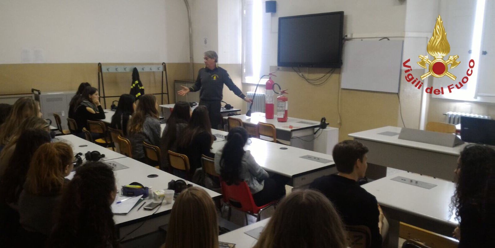 Firenze, i Vigili del fuoco incontrano gli studenti del liceo "Machiavelli"