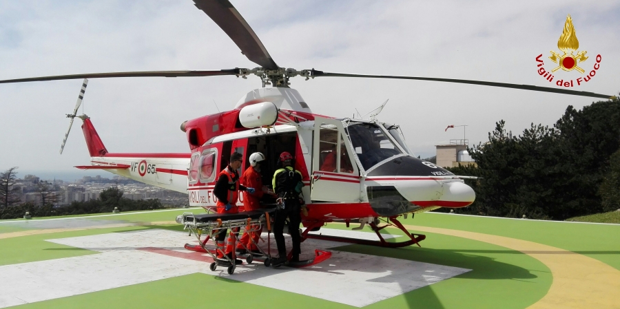Genova, tre interventi di soccorso del reparto volo dei Vigili del fuoco