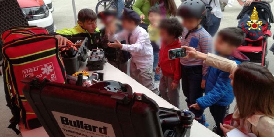 Palermo, i Vigili del Fuoco partecipano alla manifestazione "La Domenica Favorita"