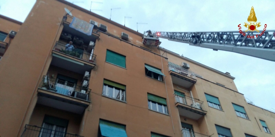 Roma, intervento di salvataggio persona in zona Tiburtino