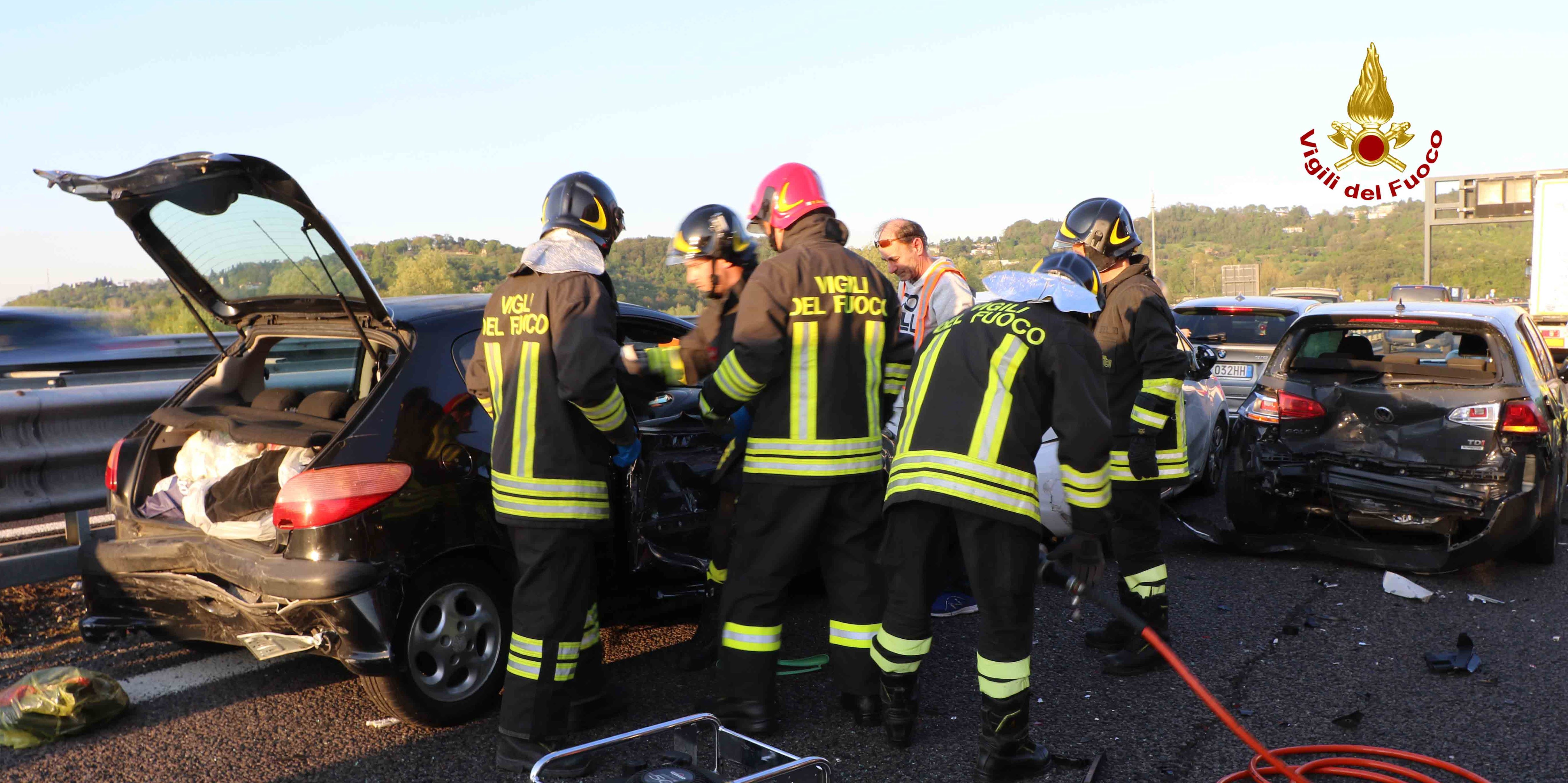 Vicenza, tamponamento a catena sulla "A.4"