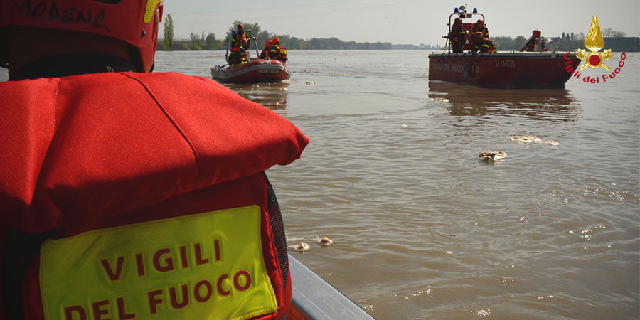 Reggio Emilia, esercitazione nautica a Boretto