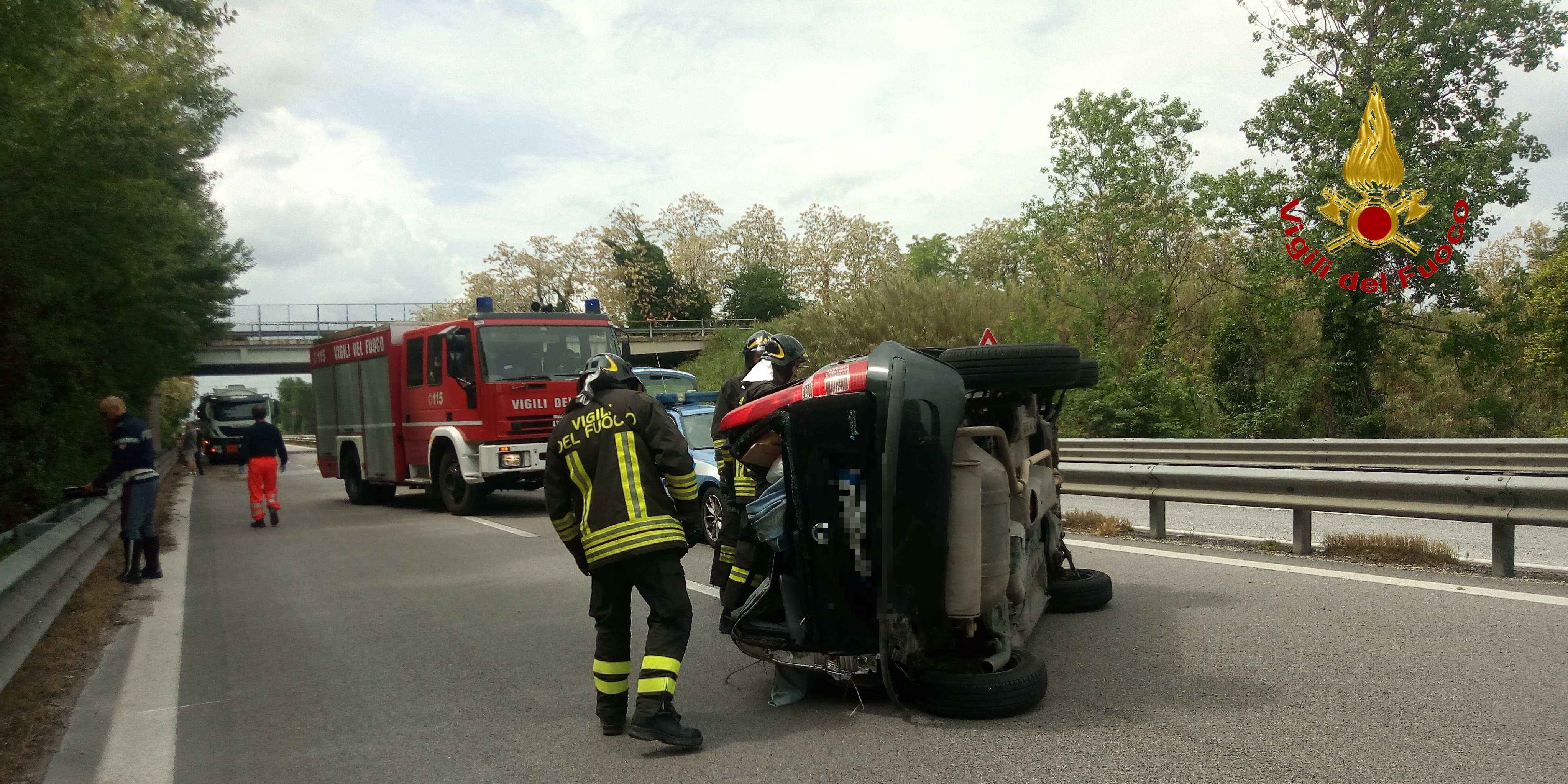 Macerata, incidente stradale nel comune di Corridonia