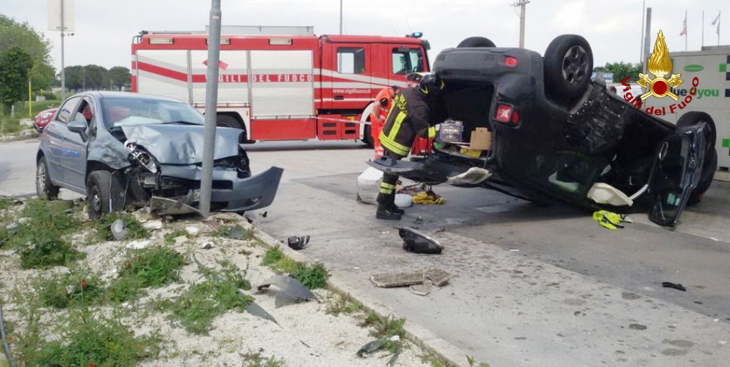 Ancona, incidente stradale nel comune di Jesi
