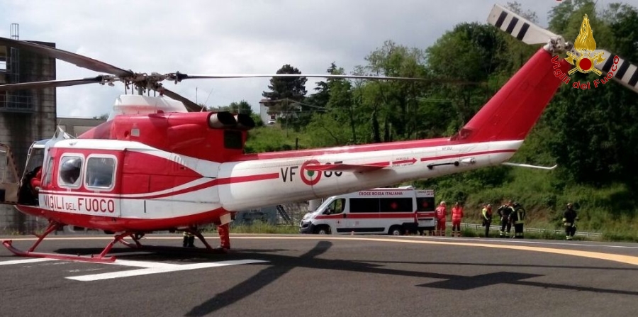 La Spezia, soccorso anziano caduta da una scala