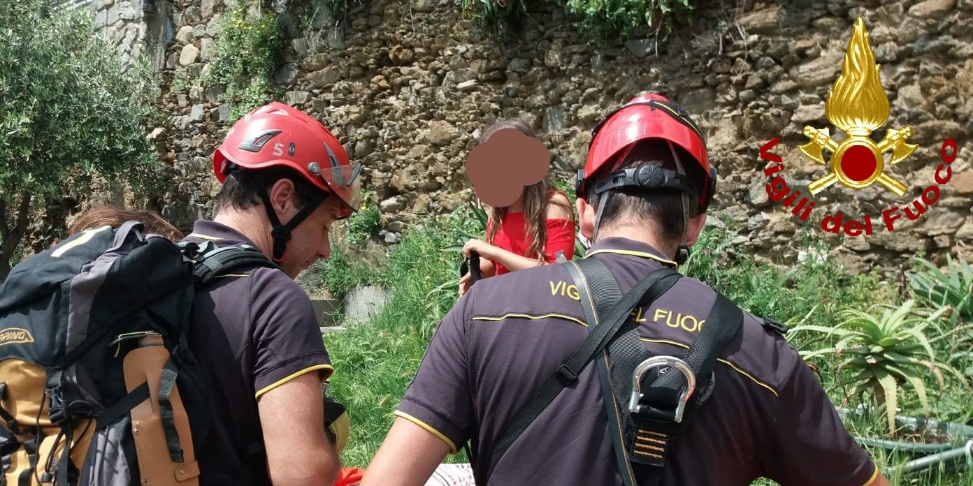La Spezia, soccorsa turista infortunatasi a Manarola nelle Cinque Terre
