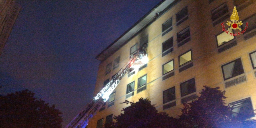 Roma, incendio abitazione nel quartiere Prati