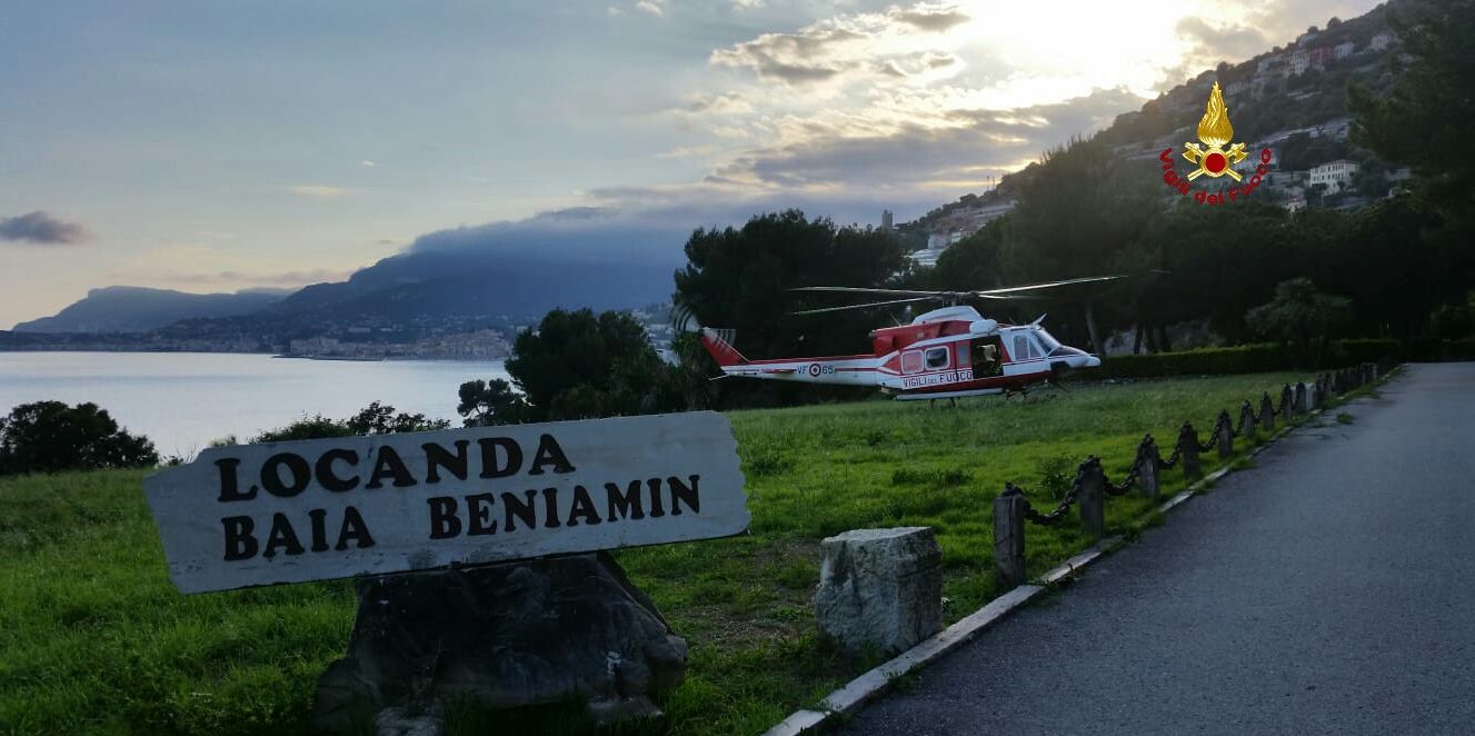 Genova, intervento dell'elicottero "Drago.65" per soccorso a persona