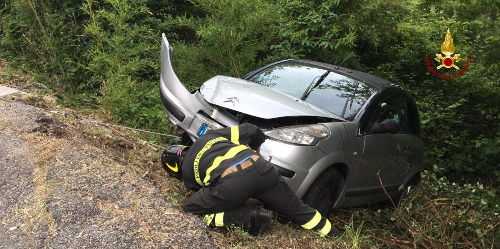 Genova, incidente stradale a Prelo