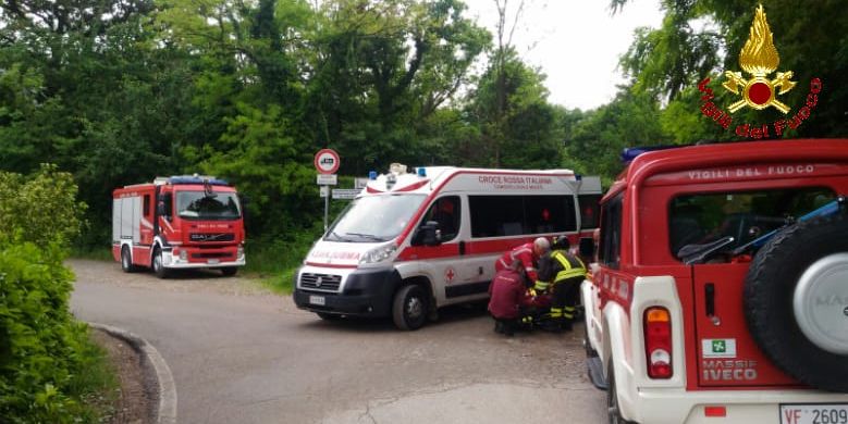 Lecco, soccorso ciclista ferito nel Parco del Curone