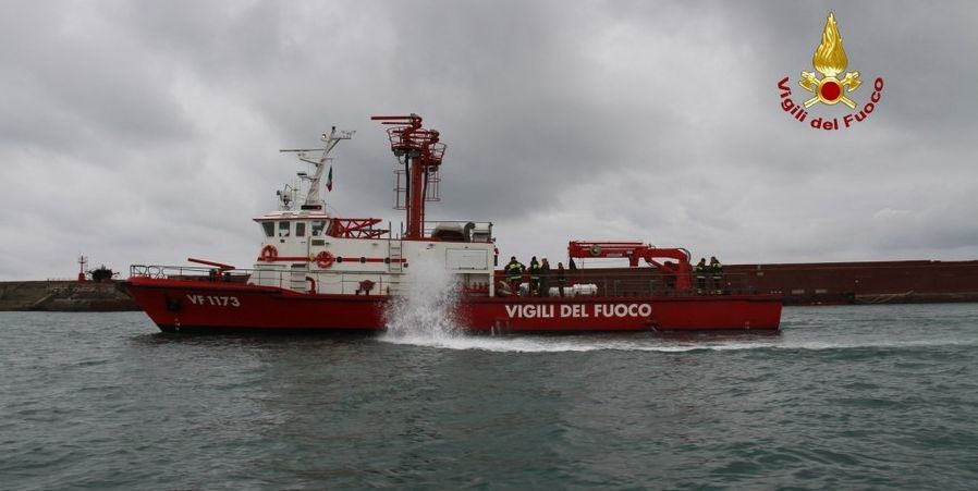 Verbano Cusio Ossola, sversamento gasolio nelle acque del lago Maggiore