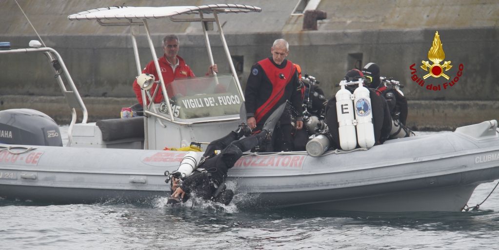 Genova, iniziato il primo "Corso sperimentale per l'uso di miscele sintetiche per i sommozzatori"