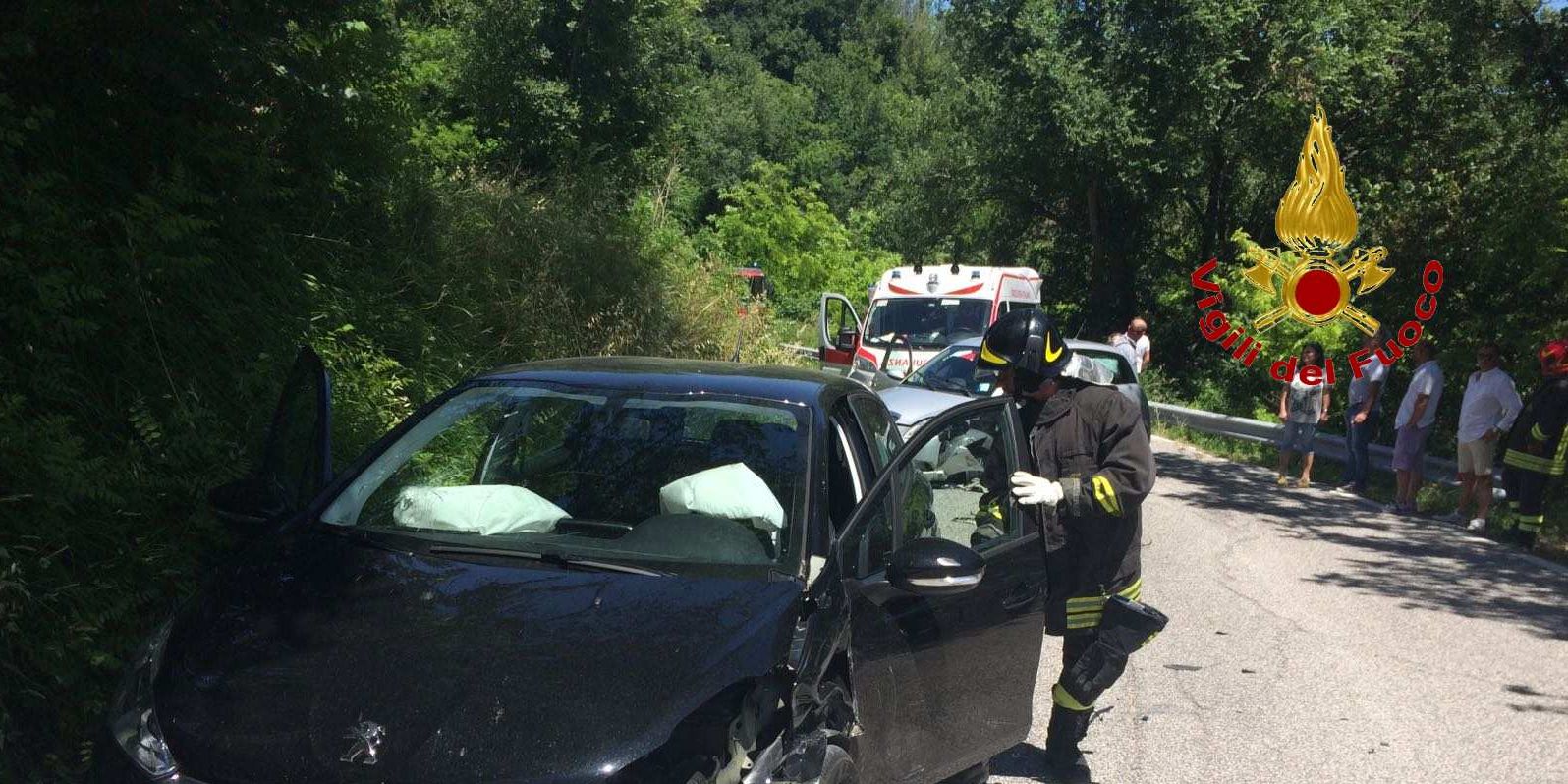 Macerata, incidente stradale in località Boggiano di Serrapetrona