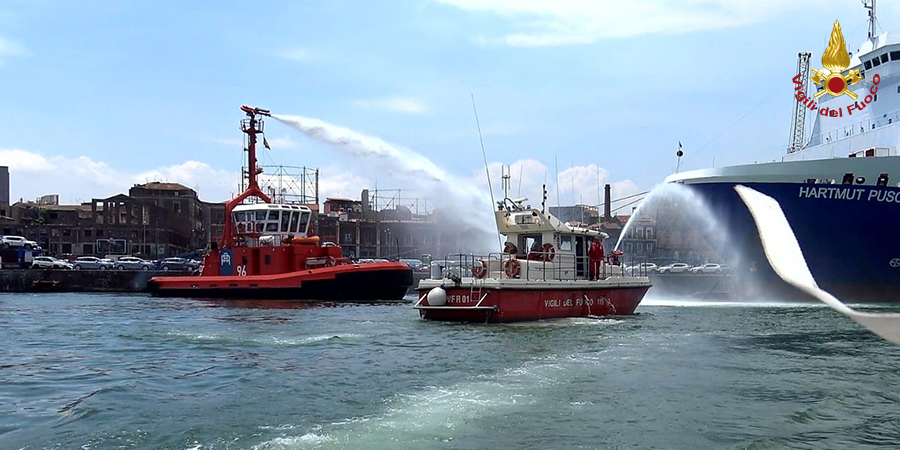 Esercitazione nel porto di Catania