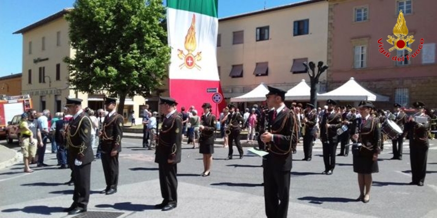 Pisa, cerimonia di consegna di due automezzi fuoristrada ai Comandi di Pisa e Siena da parte del Consorzio dei Comuni Geotermici