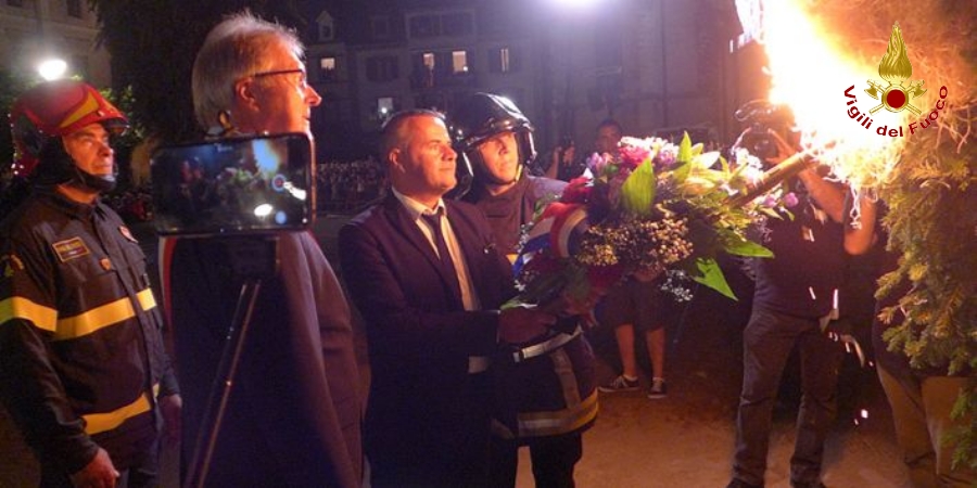 Perugia, rappresentanza dei Vigili del Fuoco di Gubbio alla festa popolare di Thann in Francia