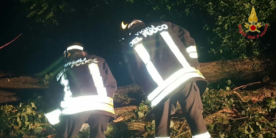 Reggio Emilia, tutta la provincia investita dal maltempo, numerosi gli interventi dei Vigili del Fuoco