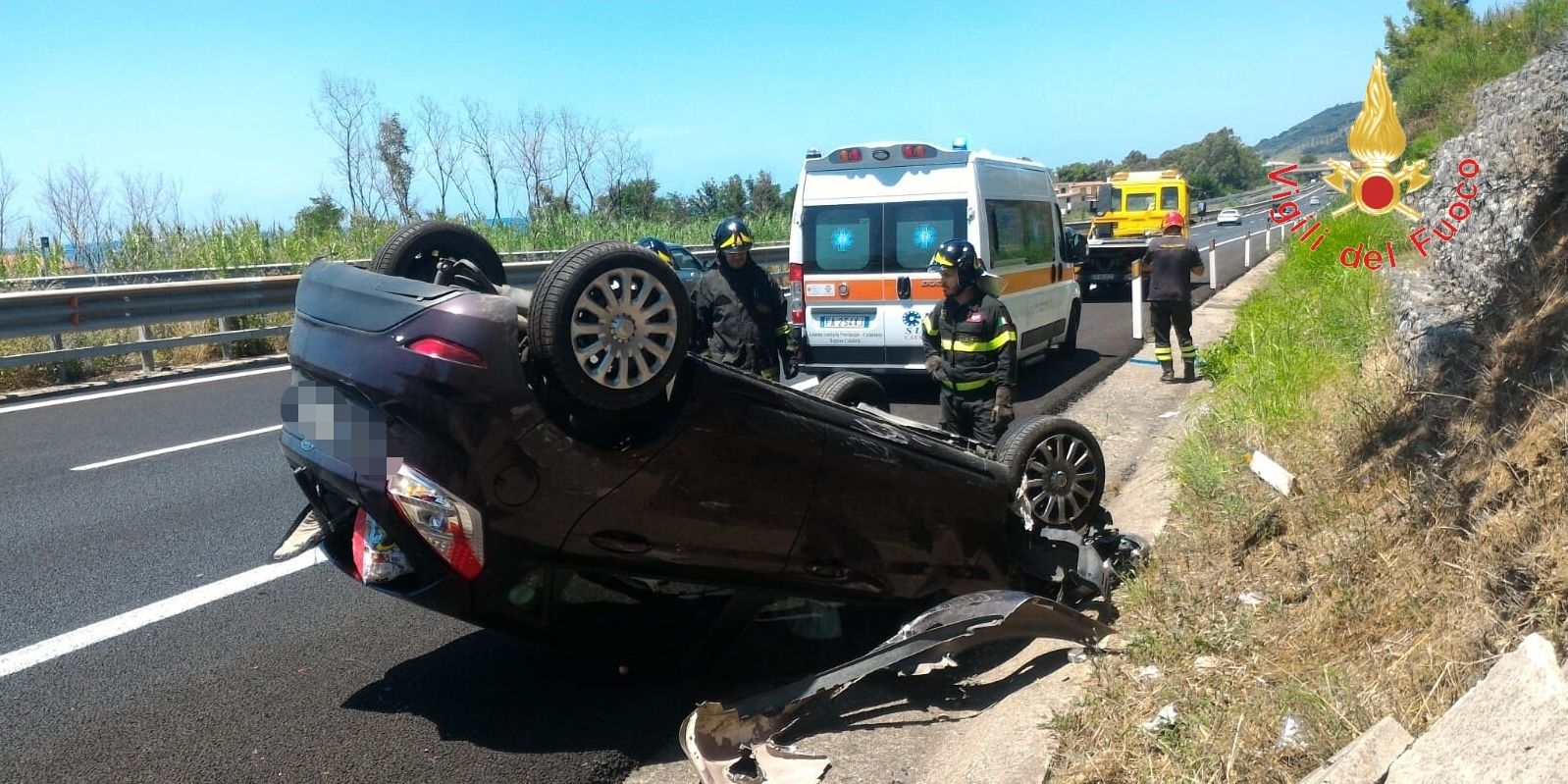 Catanzaro, incidente stradale sull'autostrada del Mediterraneo "A.2"